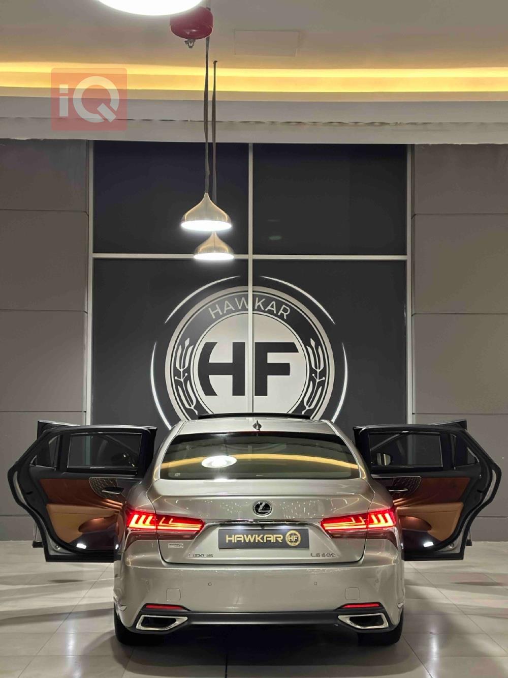 Lexus LS